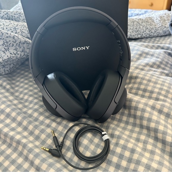 Sony Black Over-Ear Headphones